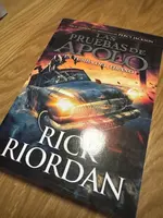 Portada de Las Pruebas de Apolo 4: La Tumba del Tirano