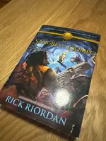 Portada de Los Héroes del Olimpo 5: La Sangre del Olimpo